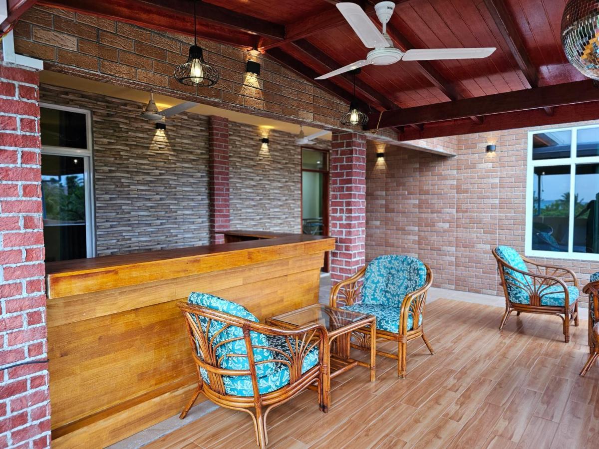 White Sand Inn Maamigili Esterno foto